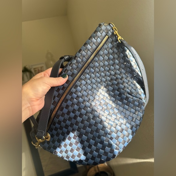 Clare V Grande Fanny - Picture 12 of 16